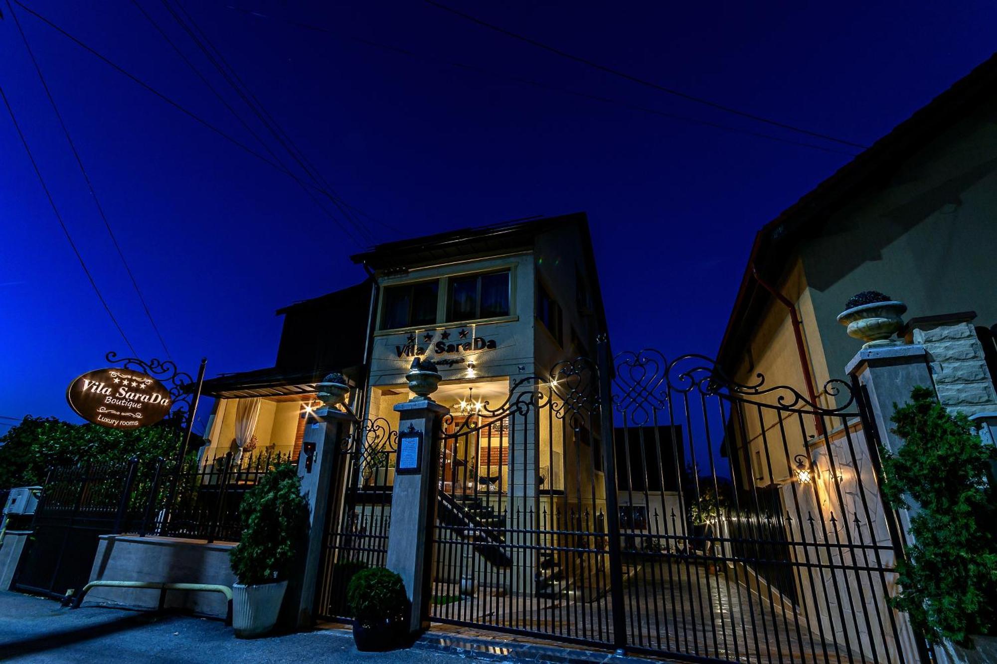 Vila Sarada Boutique Deva Esterno foto