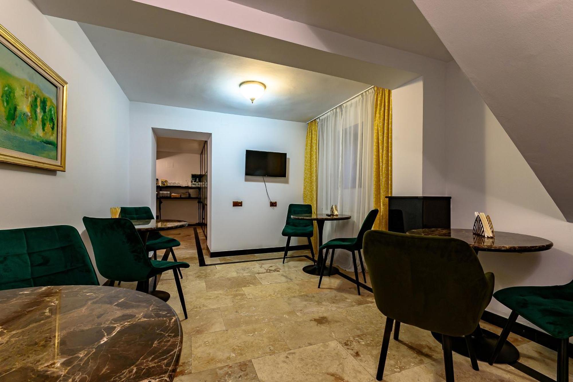 Vila Sarada Boutique Deva Esterno foto