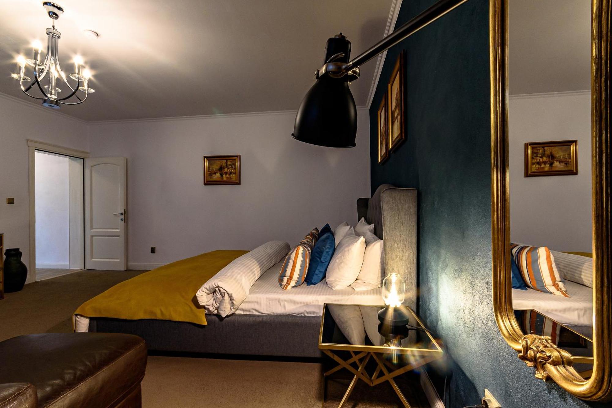 Vila Sarada Boutique Deva Esterno foto