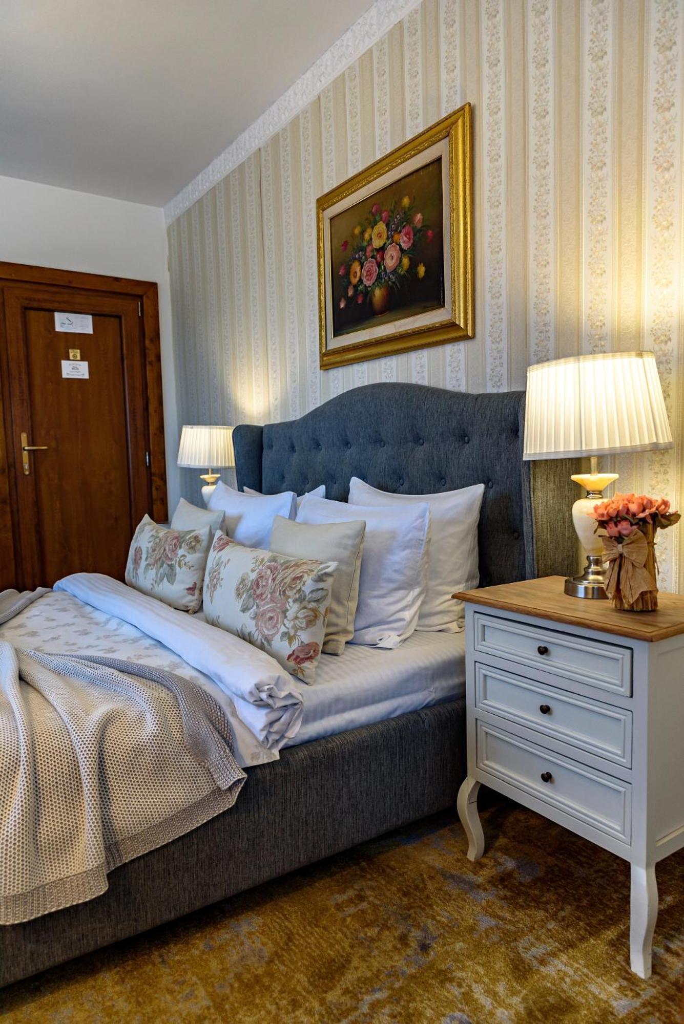 Vila Sarada Boutique Deva Esterno foto